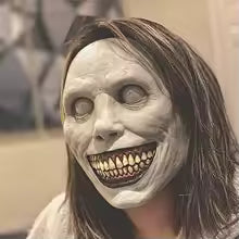 Máscara pálida smiley